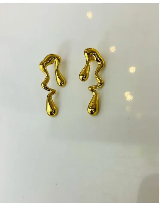 Dripping statement earrings